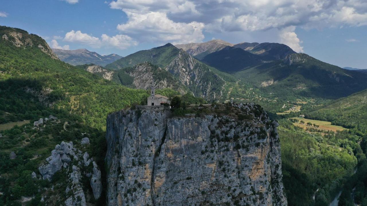 Camping Panoramique Du Verdon กาสเตลลาน ภายนอก รูปภาพ