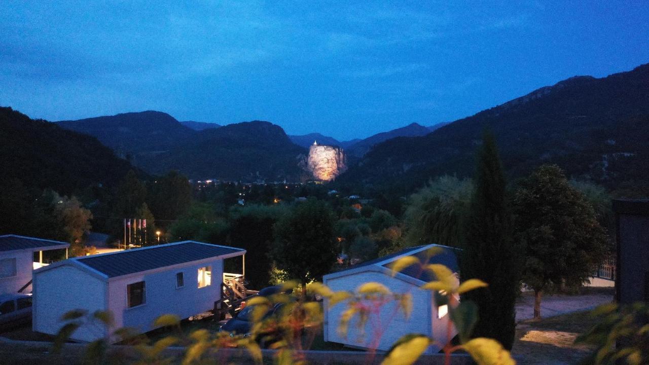 Camping Panoramique Du Verdon กาสเตลลาน ภายนอก รูปภาพ